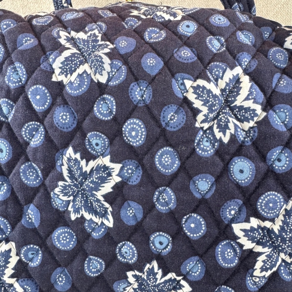 Retired‎ Vintage Vera Bradley Indigo Pop Quilted Duffel Travel Gym Bag - Picture 4 of 12